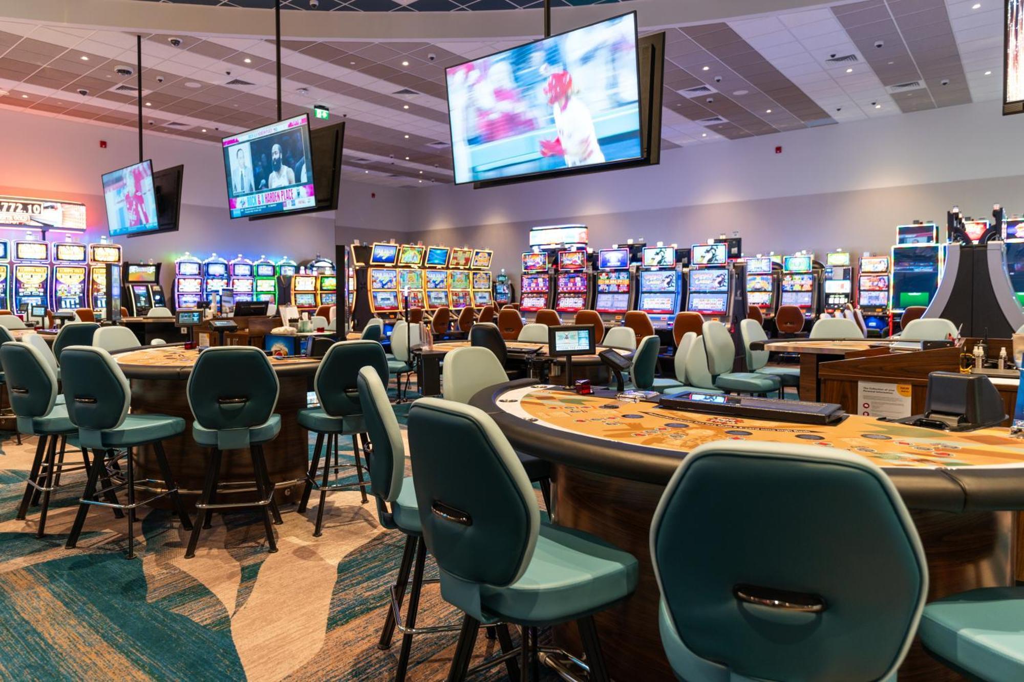 Red Deer Resort & Casino Bagian luar foto